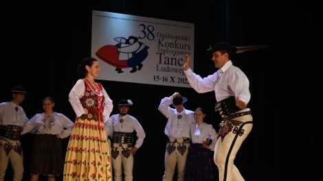 
                                        Fotorelacja z 38. Konkursu Tradycyjnego Tańca Ludowego - zdjęcie 44                                        