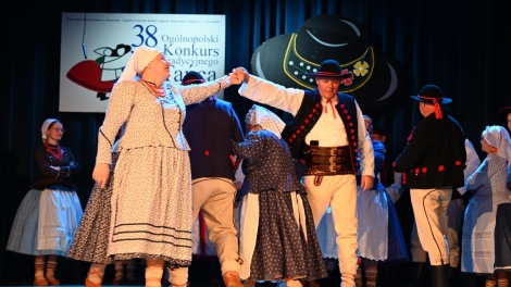 
                                        Fotorelacja z 38. Konkursu Tradycyjnego Tańca Ludowego - zdjęcie 84                                        