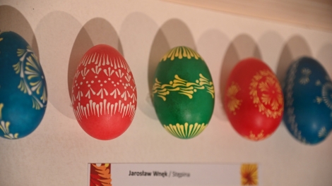 
                                        Fotorelacja z finisażu Wystawy Tradycyjnej Podkarpackiej Pisanki Wielkanocnej - zdjęcie 36                                        