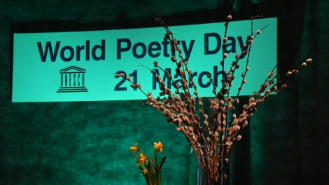 
                                        Transparent Światowy Dzień Poezji 21 marca                                        